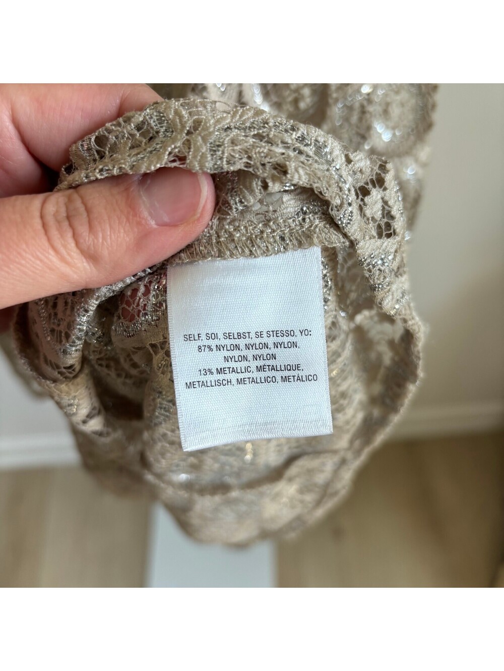 Anthropologie Akemi + Kin EUC Women's Lyra Lace Metallic Top (missing cami) S - Picture 3 of 5